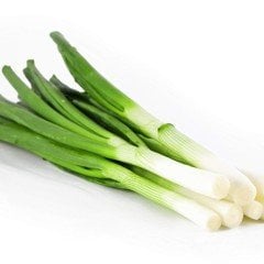 Doğal Taze Yeşil Soğan Tohumu (20 Tohum)